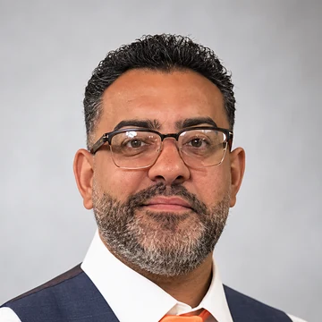 Portrait of Nader Sarabamoun